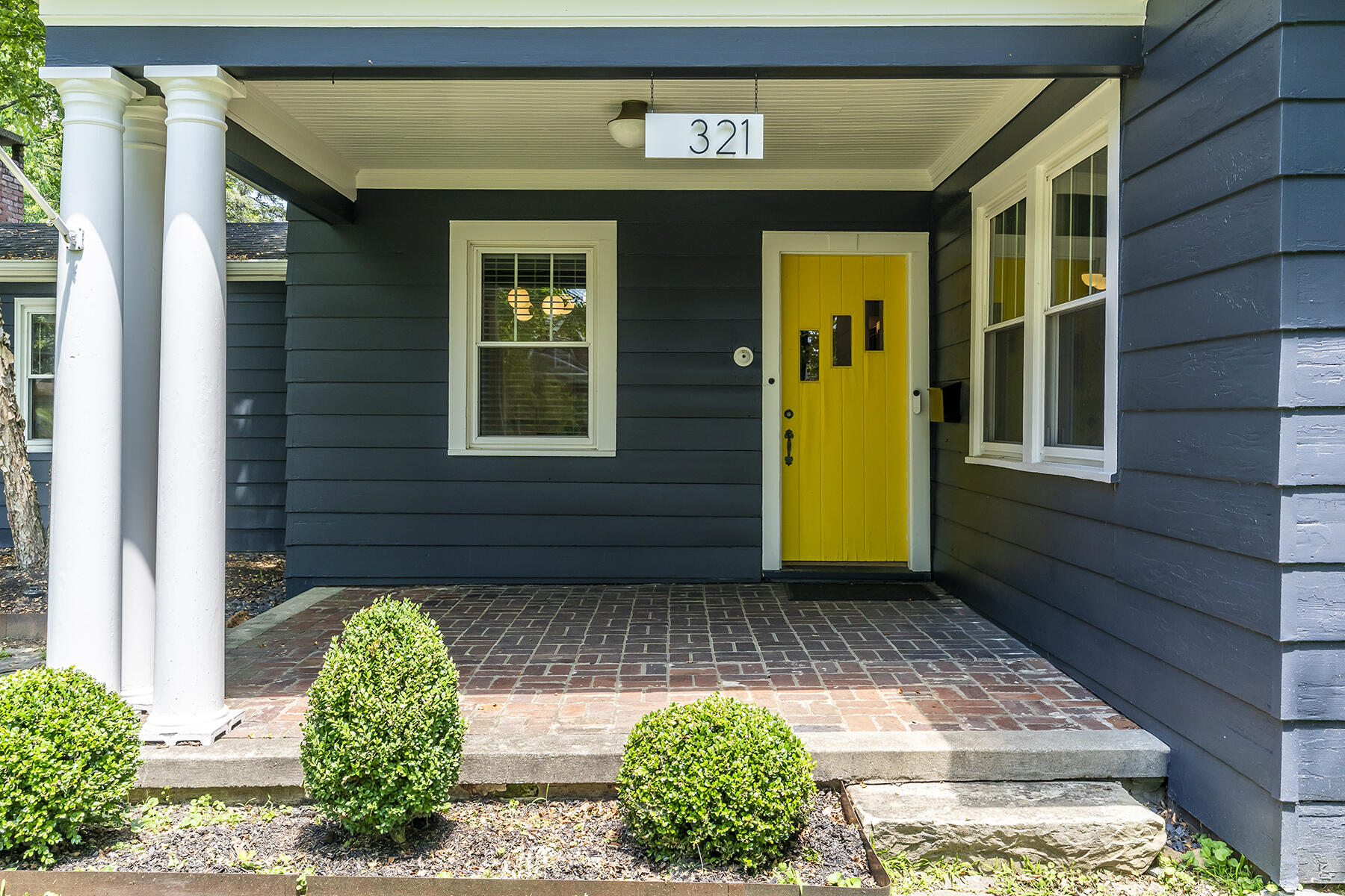 Berea, Kentucky 40403, United States, 4 Bedrooms Bedrooms, ,2 BathroomsBathrooms,Residential,Contingent,158162