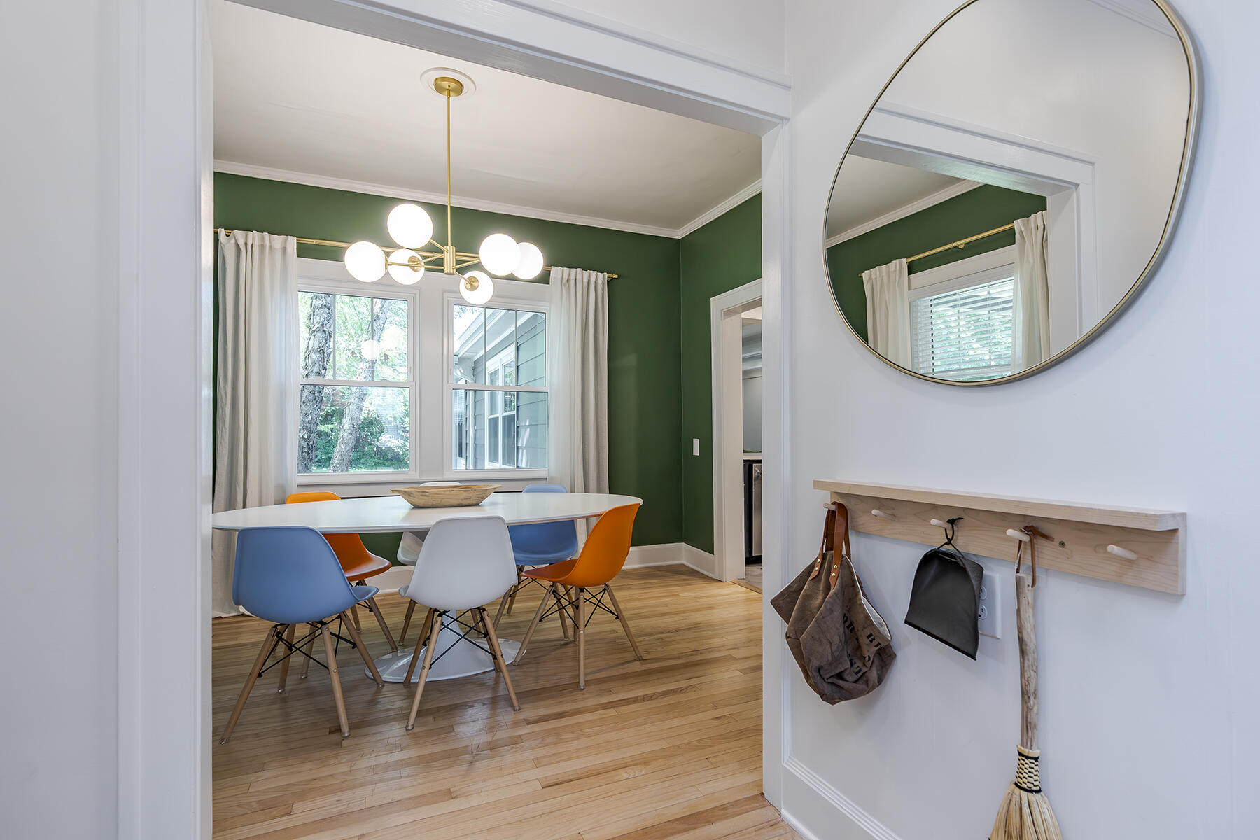 Berea, Kentucky 40403, United States, 4 Bedrooms Bedrooms, ,2 BathroomsBathrooms,Residential,Contingent,158162