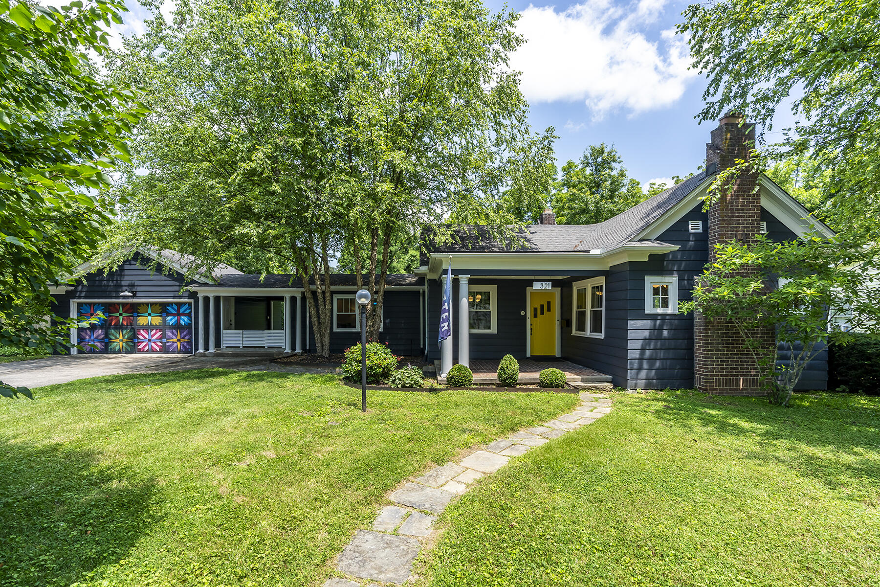 Berea, Kentucky 40403, United States, 4 Bedrooms Bedrooms, ,2 BathroomsBathrooms,Residential,Contingent,158162