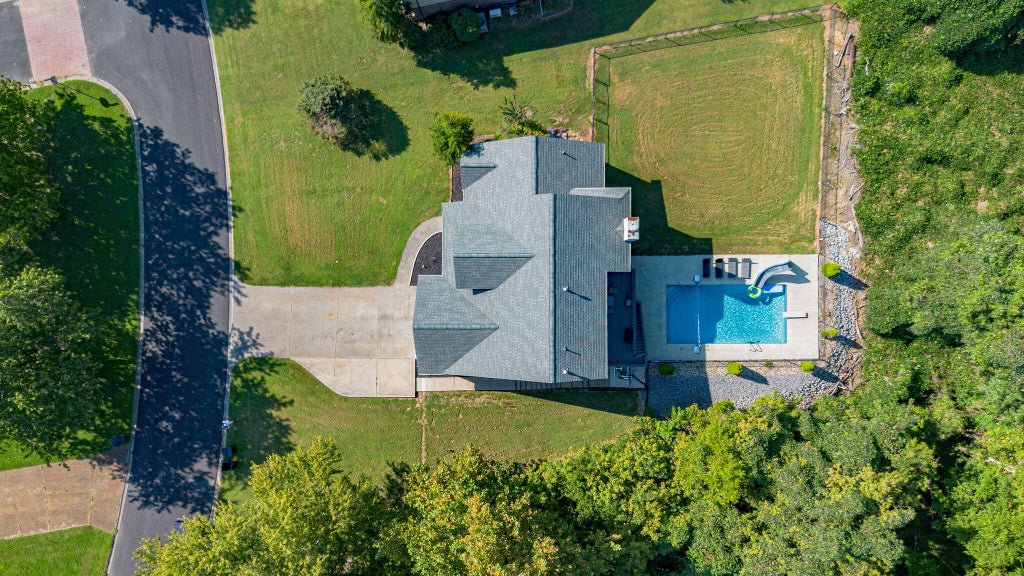Photo of 4401 Westchester Lane, Paducah, KY 42003 (MLS # 26025549)