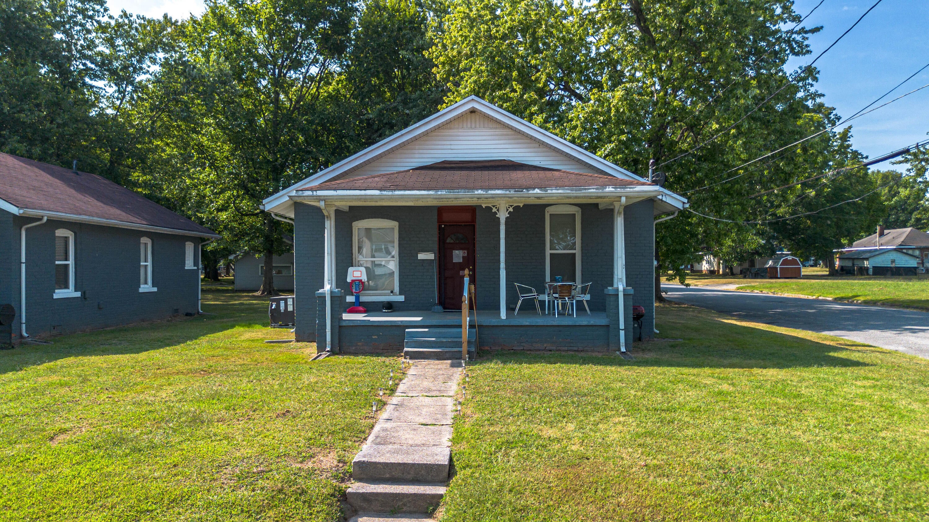 411 W Jefferson Street Parent property of 37 SF homes