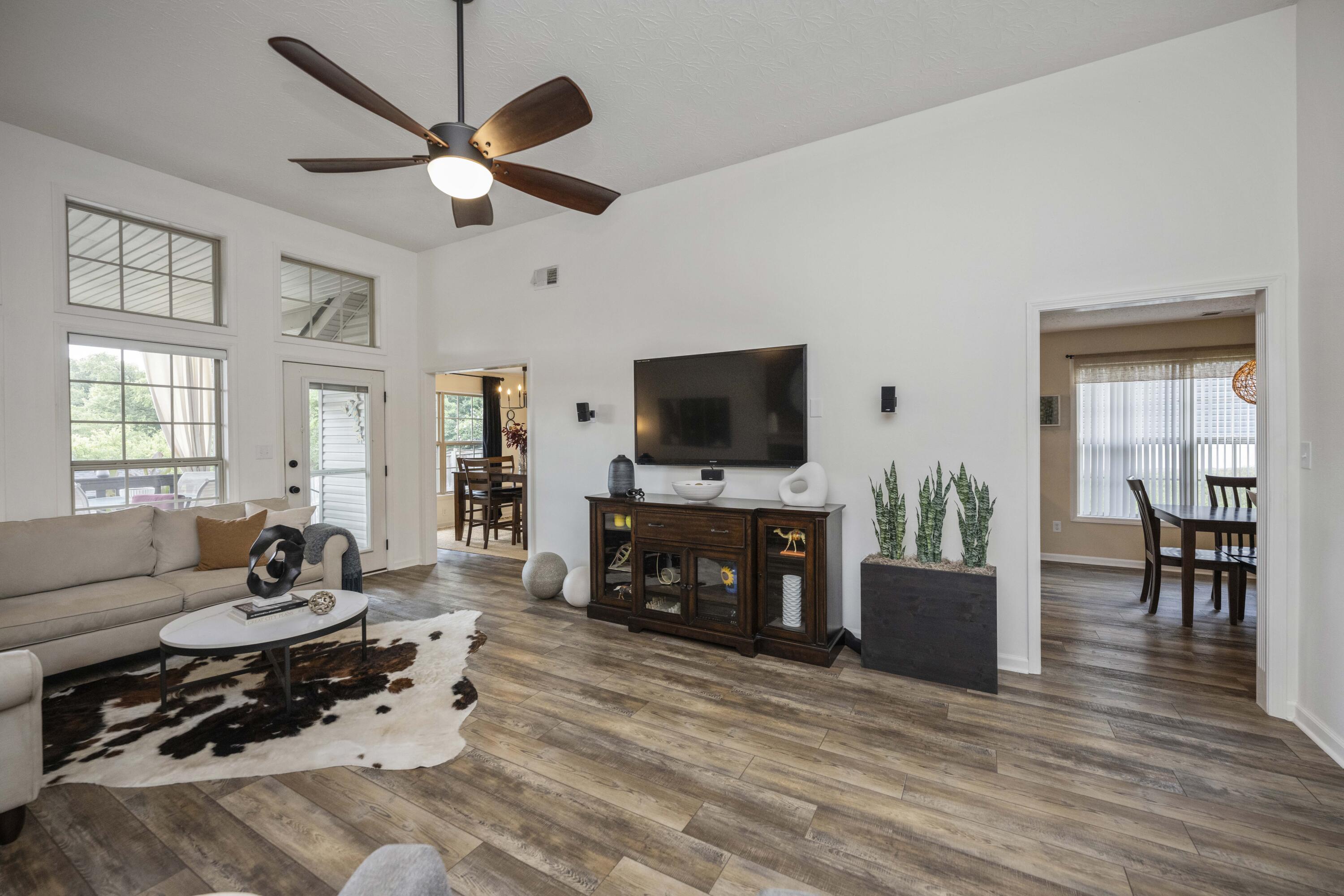 Richmond, Kentucky 40475, United States, 3 Bedrooms Bedrooms, ,2 BathroomsBathrooms,Residential,Active,169722