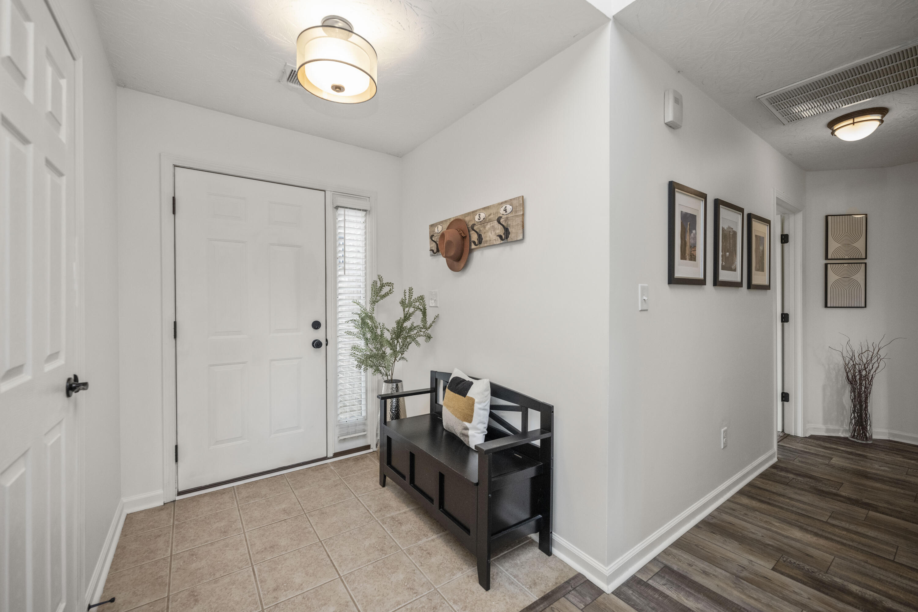 Richmond, Kentucky 40475, United States, 3 Bedrooms Bedrooms, ,2 BathroomsBathrooms,Residential,Active,169722