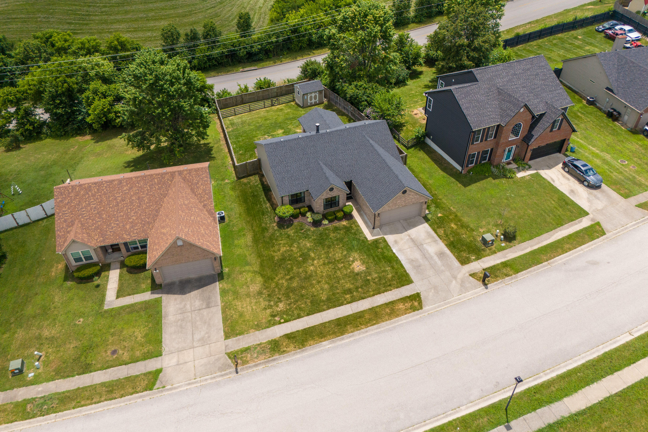 Richmond, Kentucky 40475, United States, 3 Bedrooms Bedrooms, ,2 BathroomsBathrooms,Residential,Active,169722