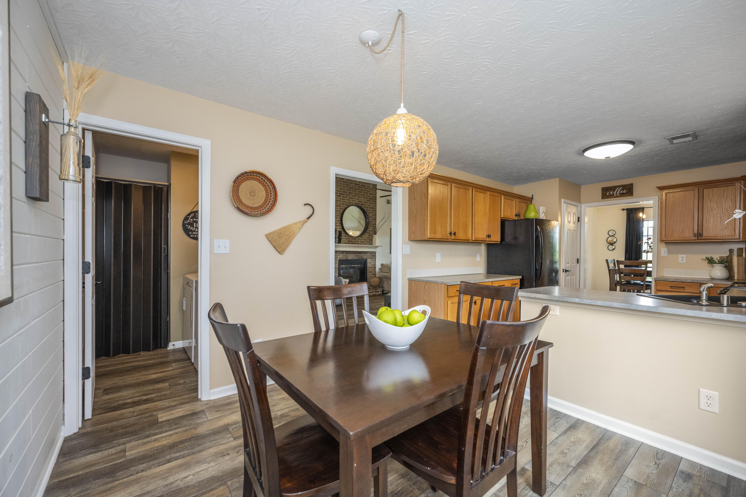 Richmond, Kentucky 40475, United States, 3 Bedrooms Bedrooms, ,2 BathroomsBathrooms,Residential,Active,169722