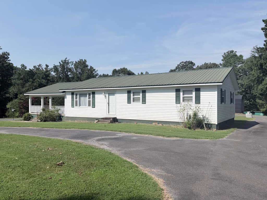 Photo of 393 Griggs School Road, Benton, KY 42025 (MLS # 26020646)
