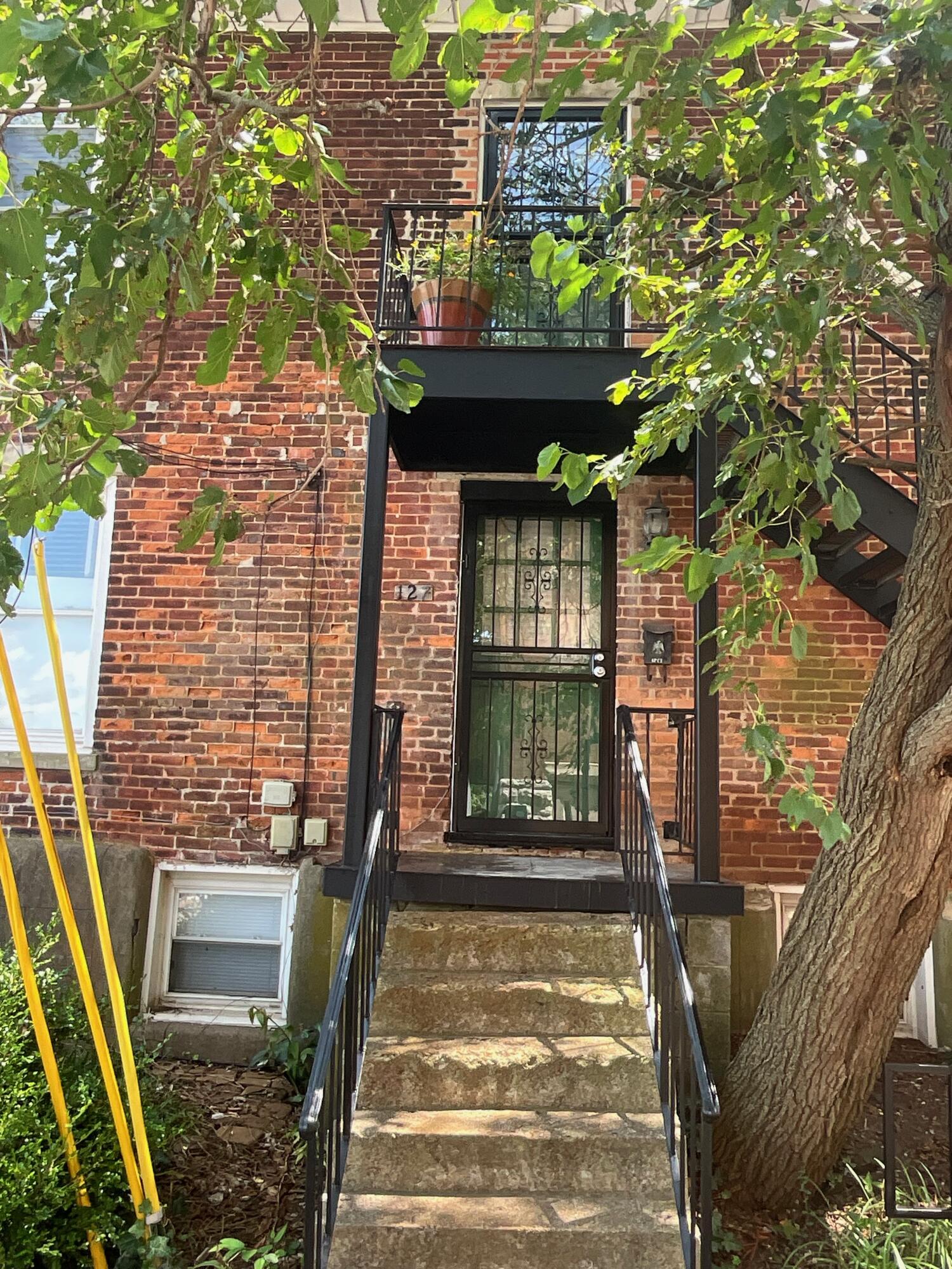 127 North Court Street