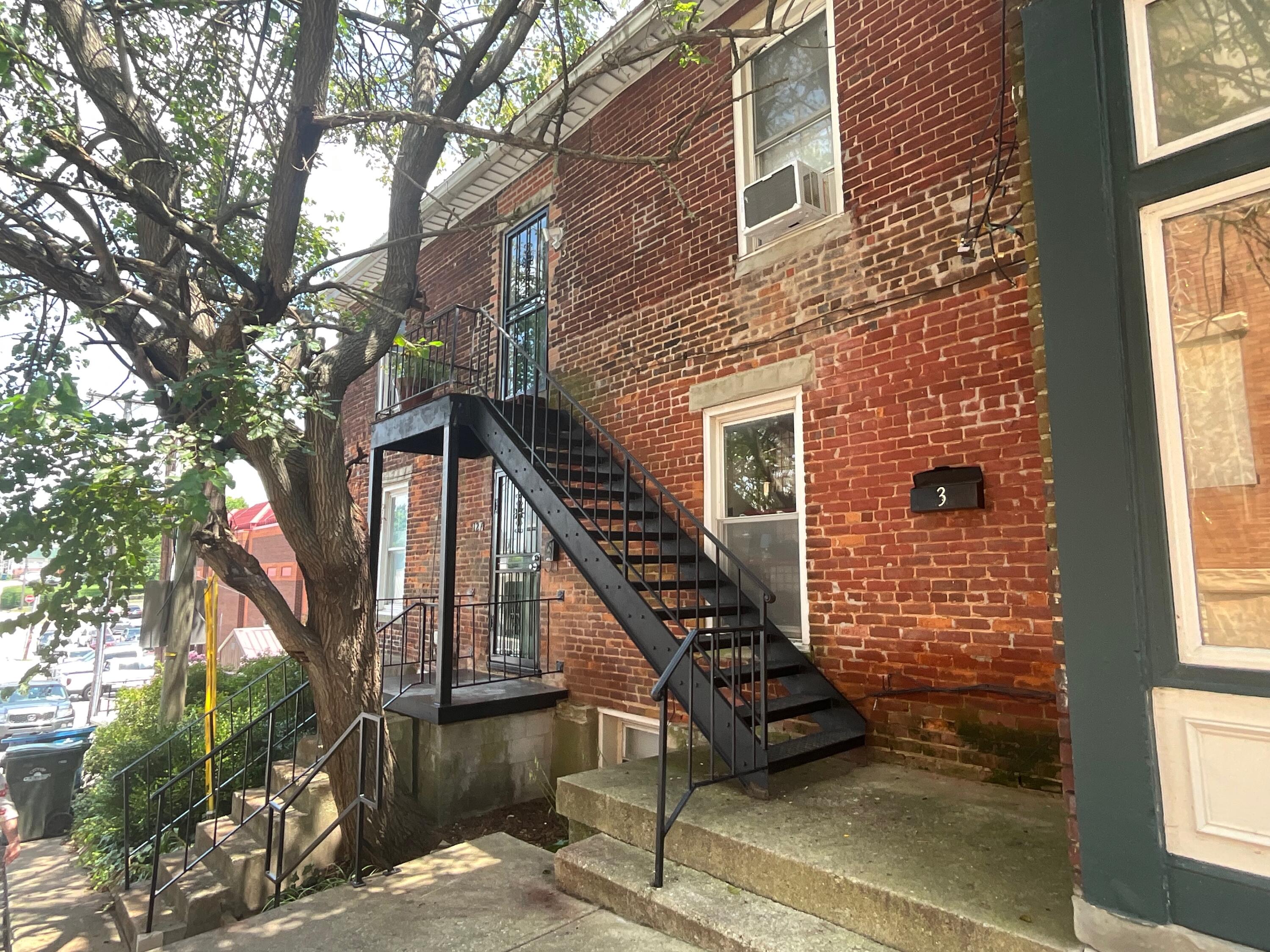 127 North Court Street