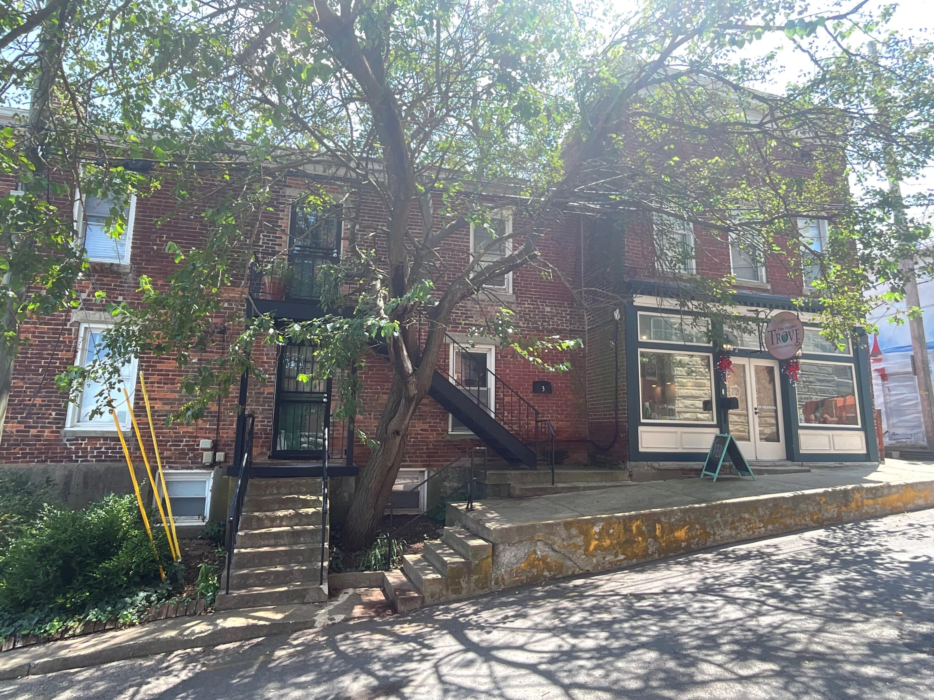 127 North Court Street