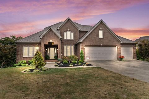 Photo of 117 Lake Point Drive, Richmond, KY 40475 (MLS # 25500549)
