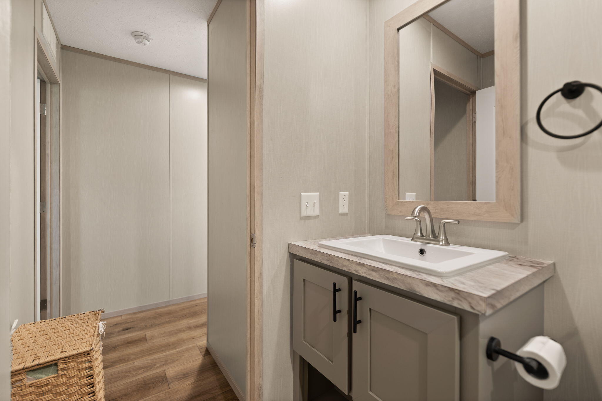 Winchester, Kentucky 40391, United States, 3 Bedrooms Bedrooms, ,2 BathroomsBathrooms,Residential,Contingent,157381