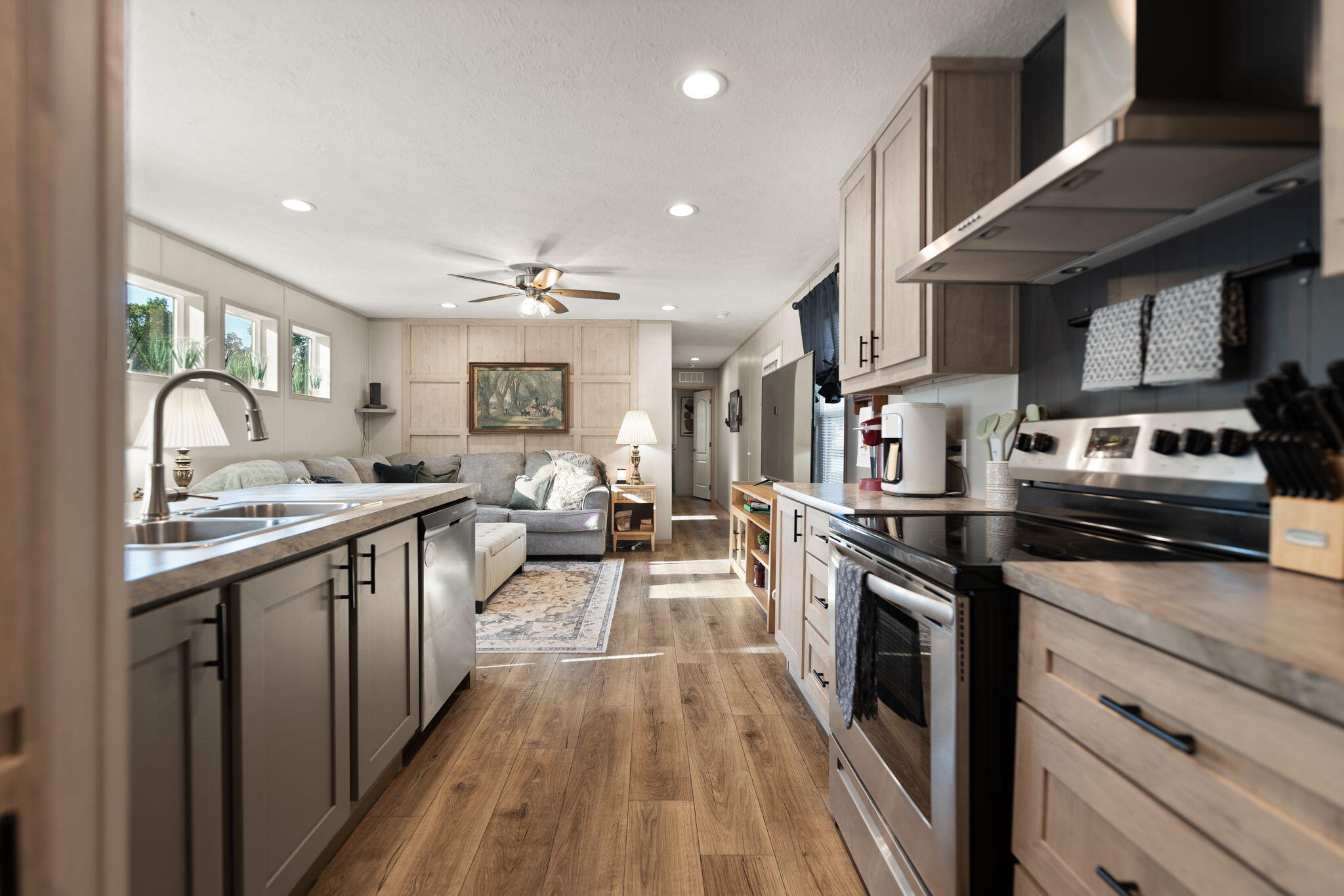 Winchester, Kentucky 40391, United States, 3 Bedrooms Bedrooms, ,2 BathroomsBathrooms,Residential,Contingent,157381