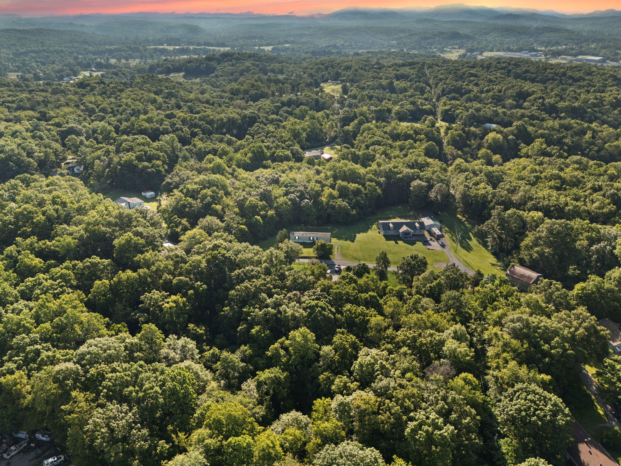 Winchester, Kentucky 40391, United States, 3 Bedrooms Bedrooms, ,2 BathroomsBathrooms,Residential,Contingent,157381