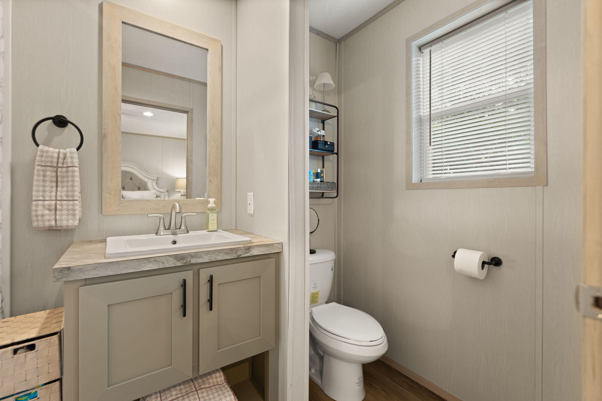 Winchester, Kentucky 40391, United States, 3 Bedrooms Bedrooms, ,2 BathroomsBathrooms,Residential,Contingent,157381