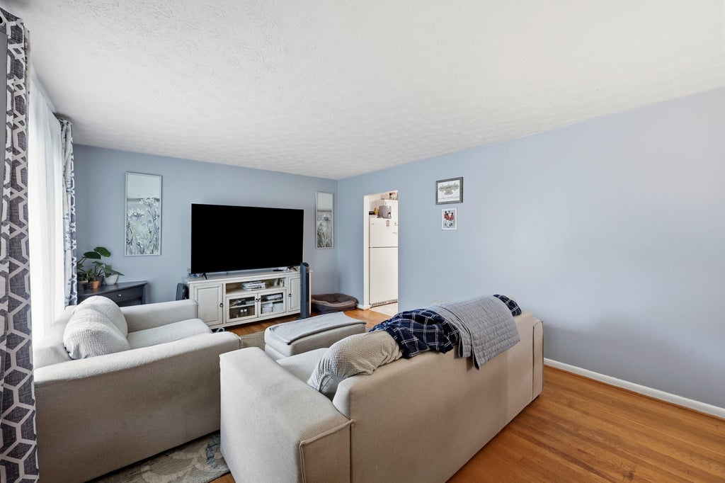 Photo of 309 Larkwood Drive, Lexington, KY 40509 (MLS # 26025939)