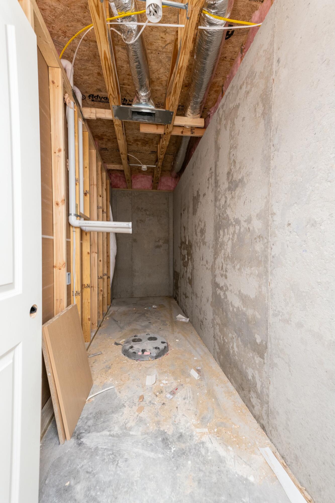 Richmond, Kentucky 40475, United States, 4 Bedrooms Bedrooms, ,4 BathroomsBathrooms,Residential,Active,1226