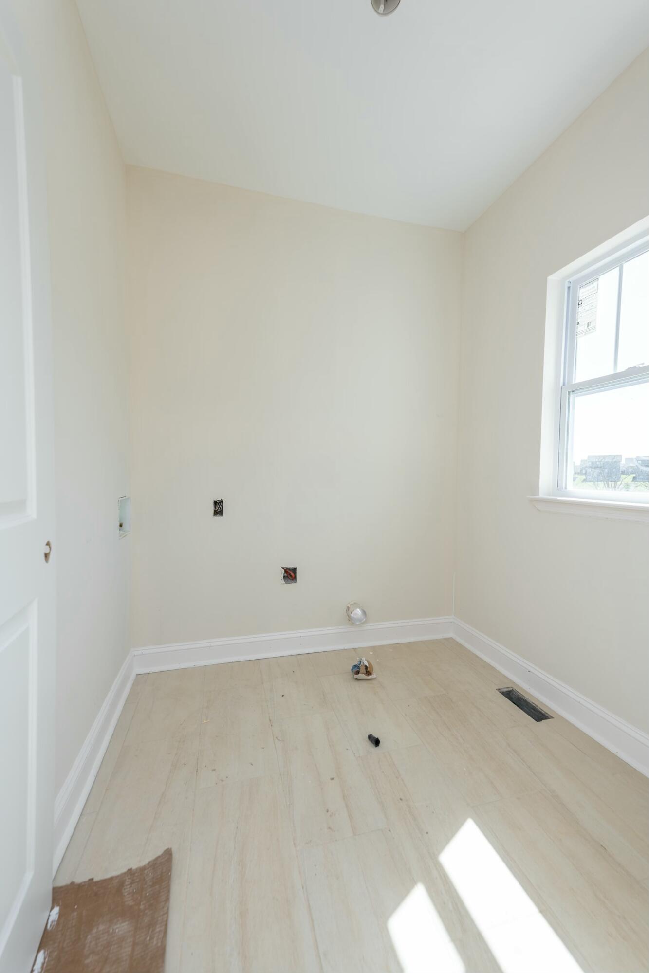 Richmond, Kentucky 40475, United States, 4 Bedrooms Bedrooms, ,4 BathroomsBathrooms,Residential,Active,1226