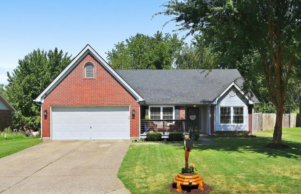 Photo of 136 Hawthorne Drive, Georgetown, KY 40324 (MLS # 26025808)