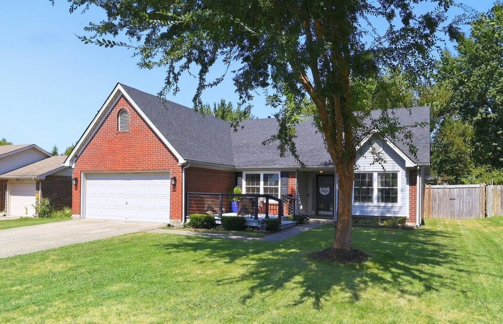 Photo of 136 Hawthorne Drive, Georgetown, KY 40324 (MLS # 26025808)