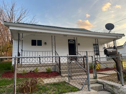 Photo of 146 Cook Avenue, Winchester, KY 40391 (MLS # 25503408)