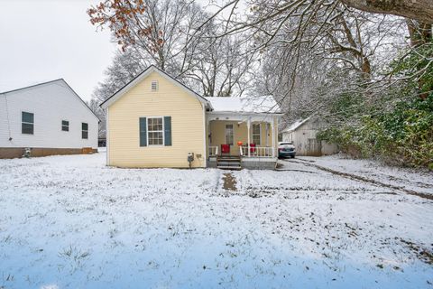 Photo of 130 St. Clair Street, Versailles, KY 40383 (MLS # 25507322)