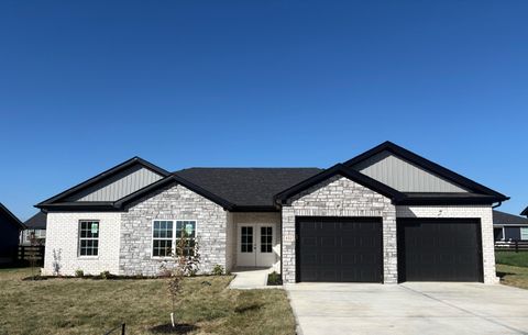 Photo of 532 Chickasaw Drive, Richmond, KY 40475 (MLS # 25502140)