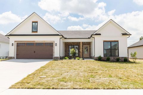 Photo of 117 Wyatt Court, Nicholasville, KY 40356 (MLS # 25503418)