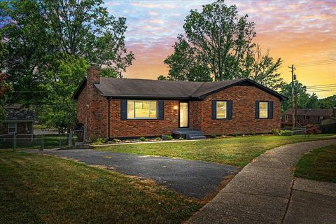 Photo of 4508 Deering Court, Lexington, KY 40515 (MLS # 25017024)