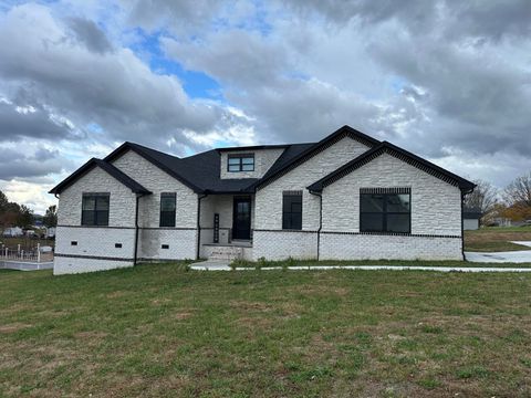 Photo of 46 Caden Lane, London, KY 40744 (MLS # 25505173)
