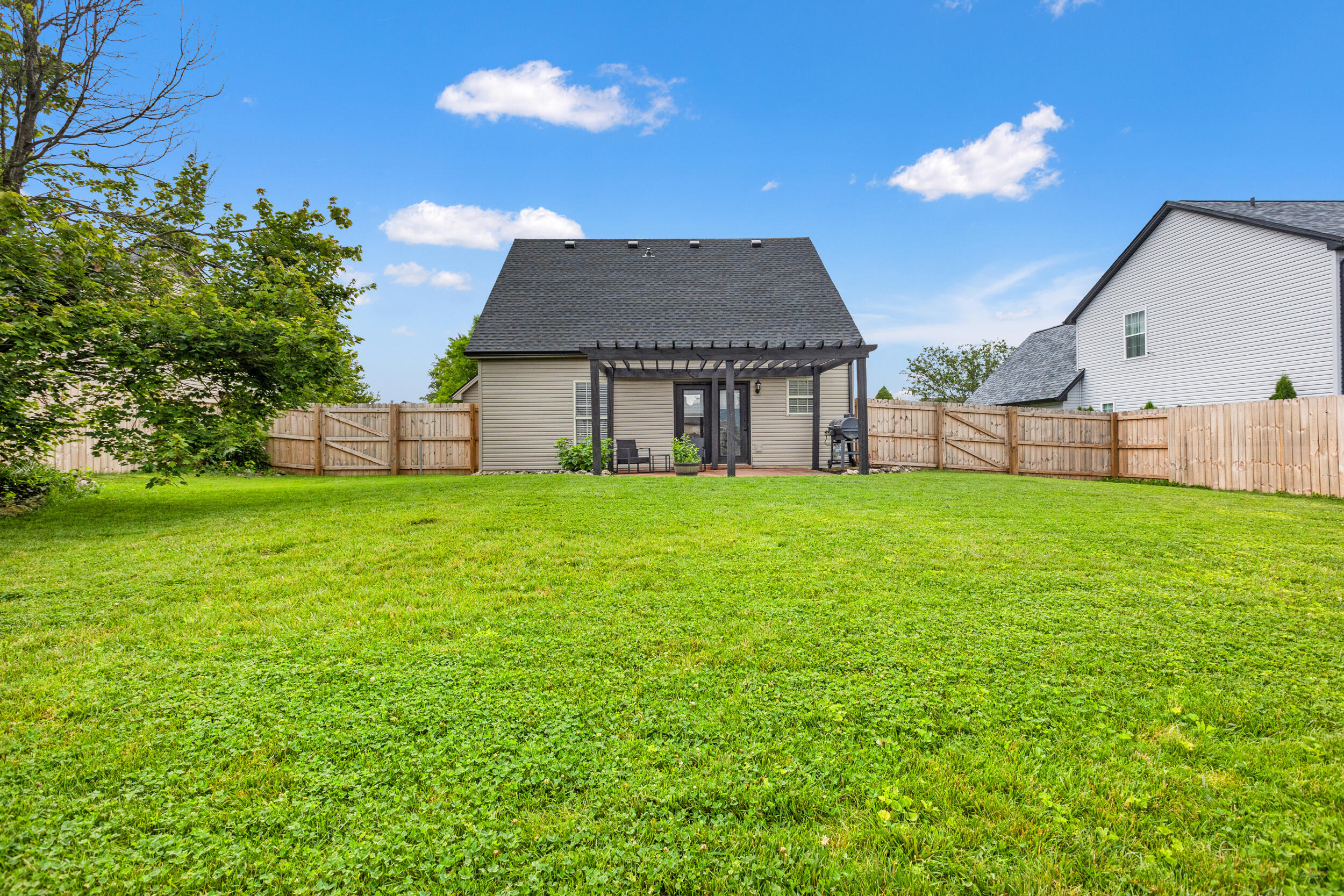 Richmond, Kentucky 40475, United States, 3 Bedrooms Bedrooms, ,2 BathroomsBathrooms,Residential,Active,160428