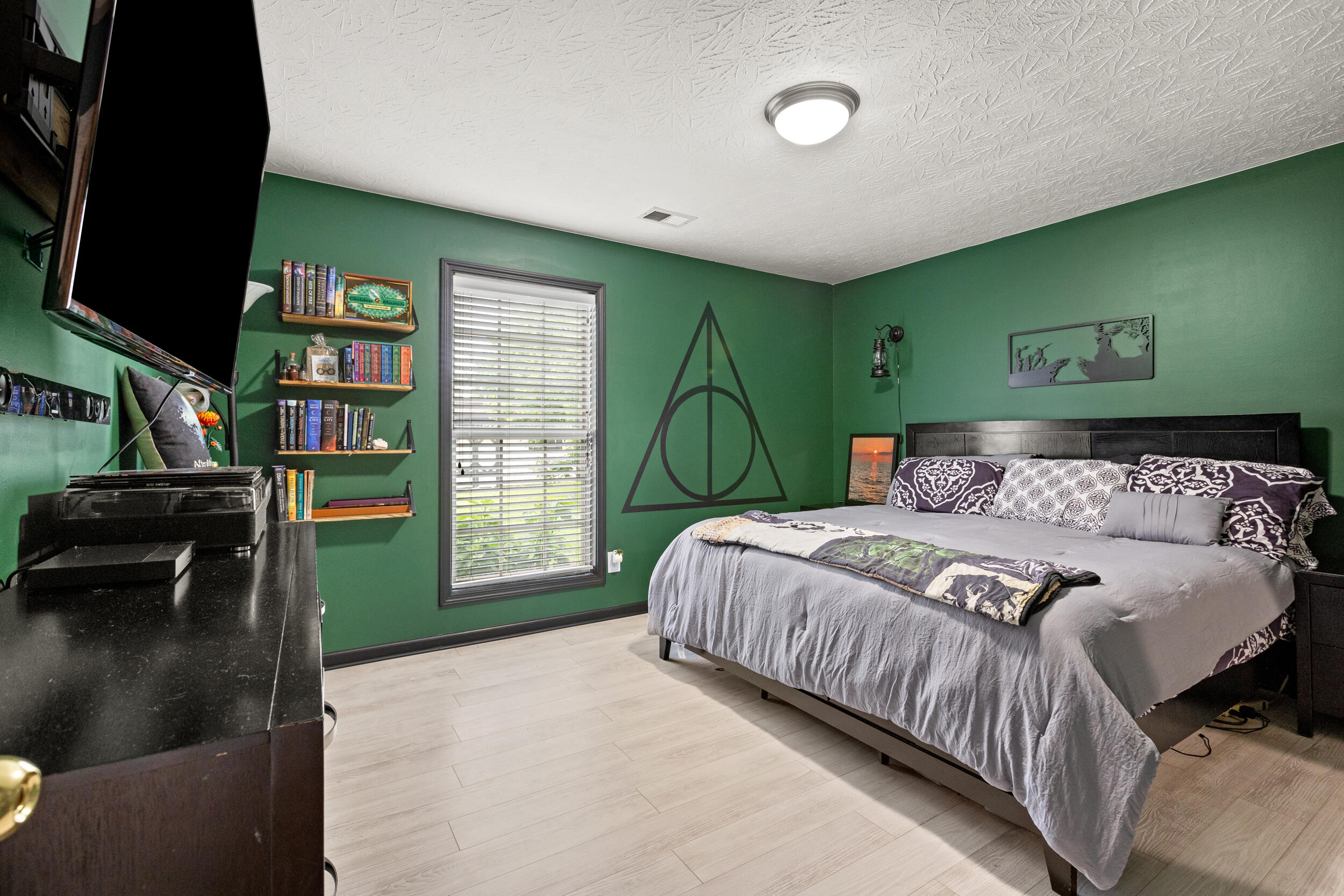 Richmond, Kentucky 40475, United States, 3 Bedrooms Bedrooms, ,2 BathroomsBathrooms,Residential,Active,160428