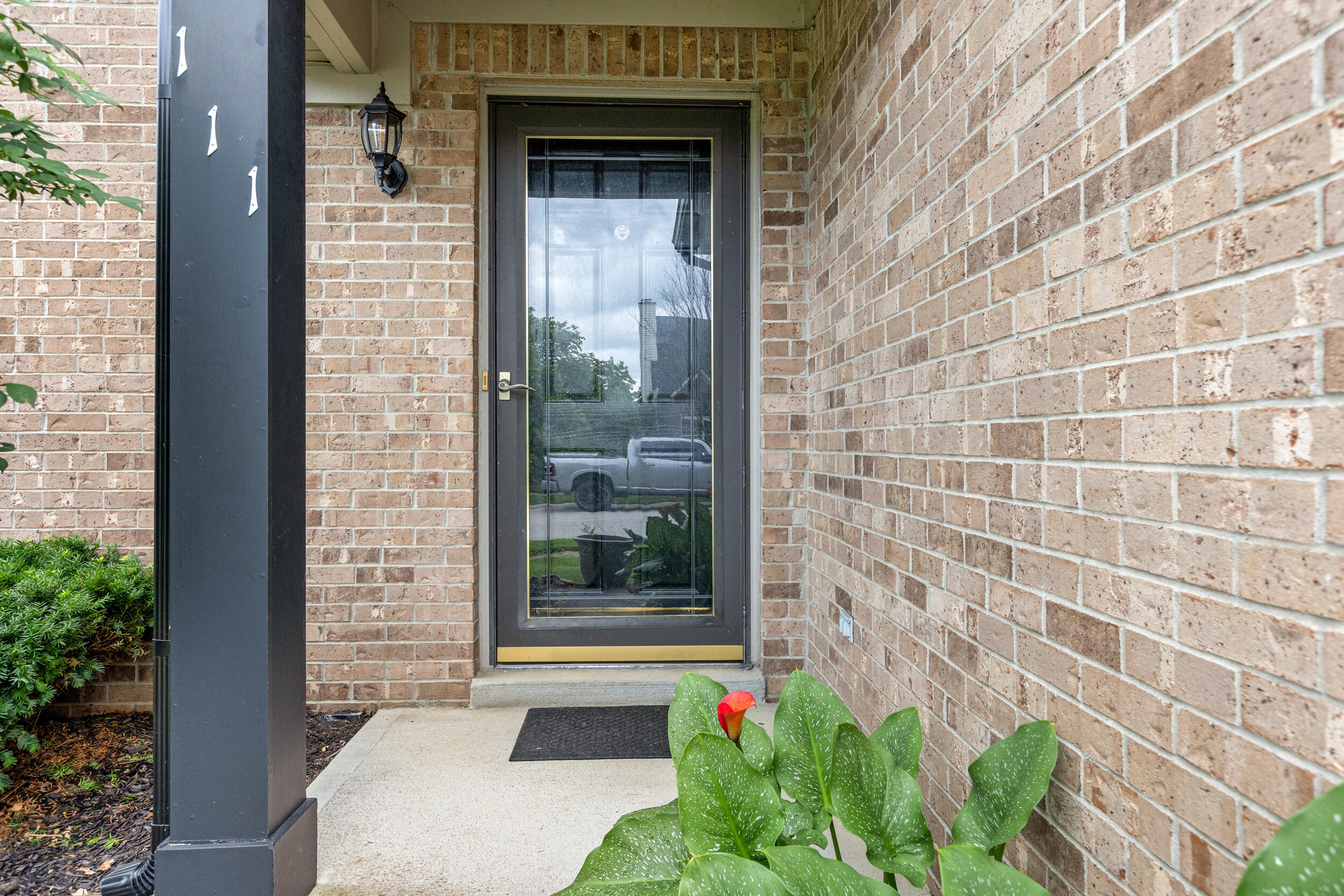 Richmond, Kentucky 40475, United States, 3 Bedrooms Bedrooms, ,2 BathroomsBathrooms,Residential,Active,160428