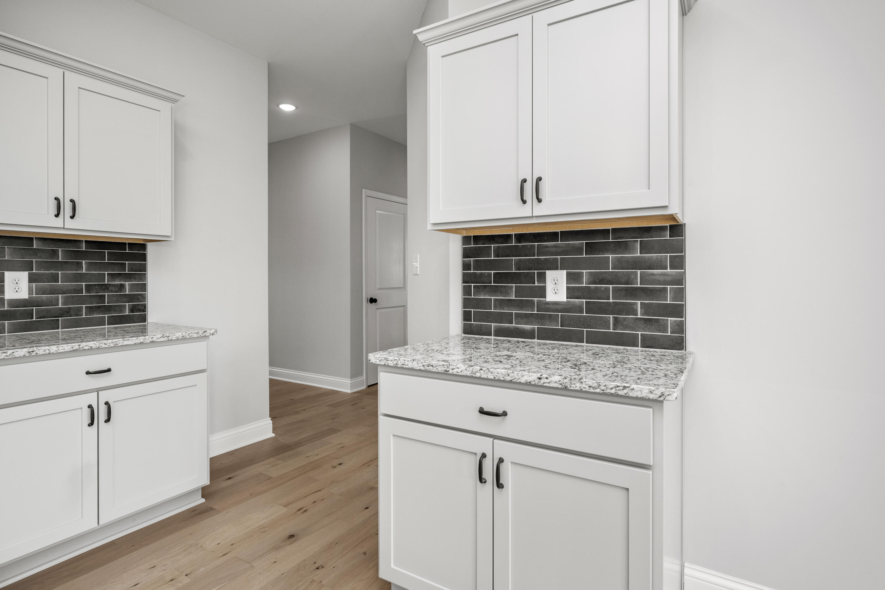 Richmond, Kentucky 40475, United States, 3 Bedrooms Bedrooms, ,2 BathroomsBathrooms,Residential,Pending,51000