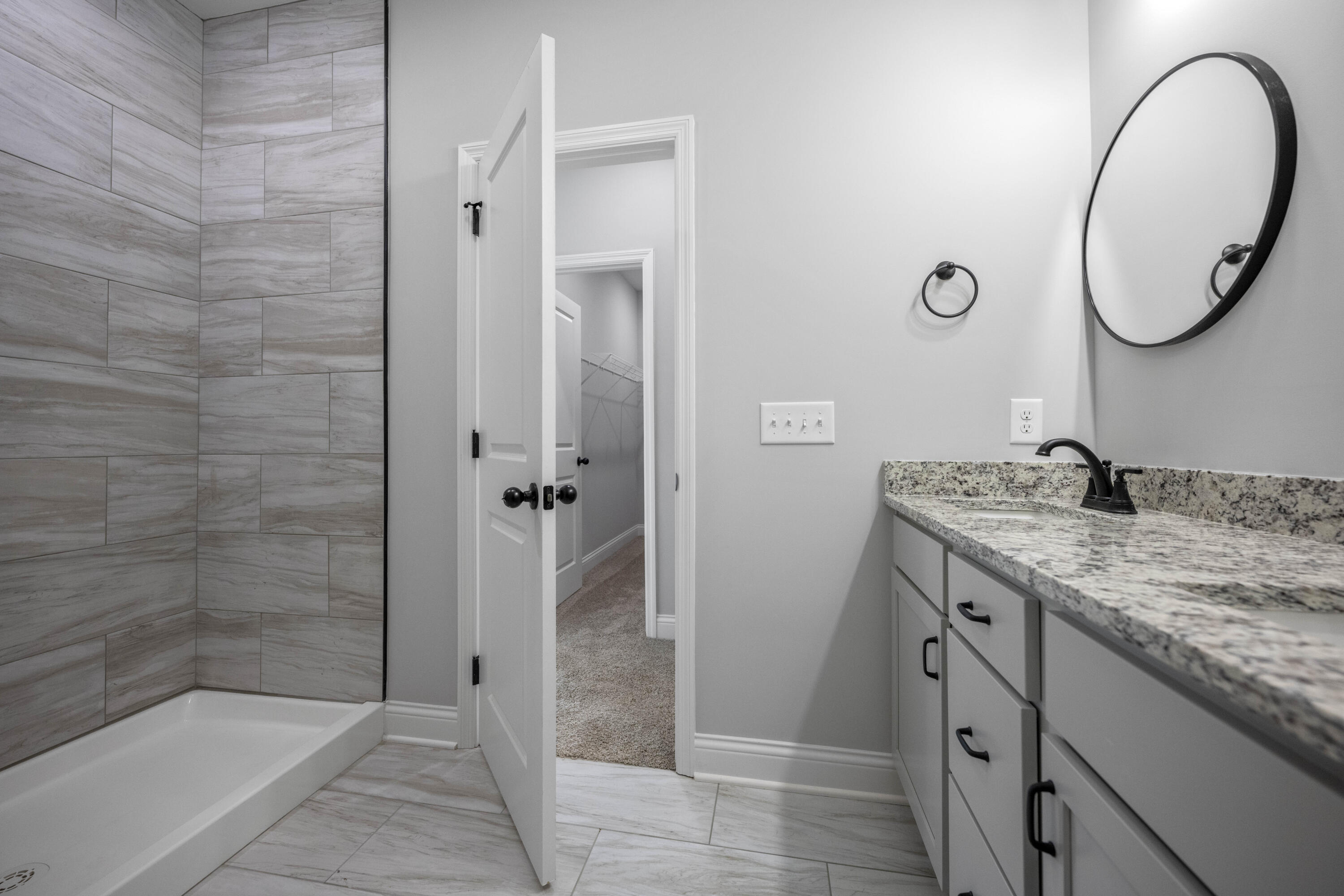 Richmond, Kentucky 40475, United States, 3 Bedrooms Bedrooms, ,2 BathroomsBathrooms,Residential,Pending,51000