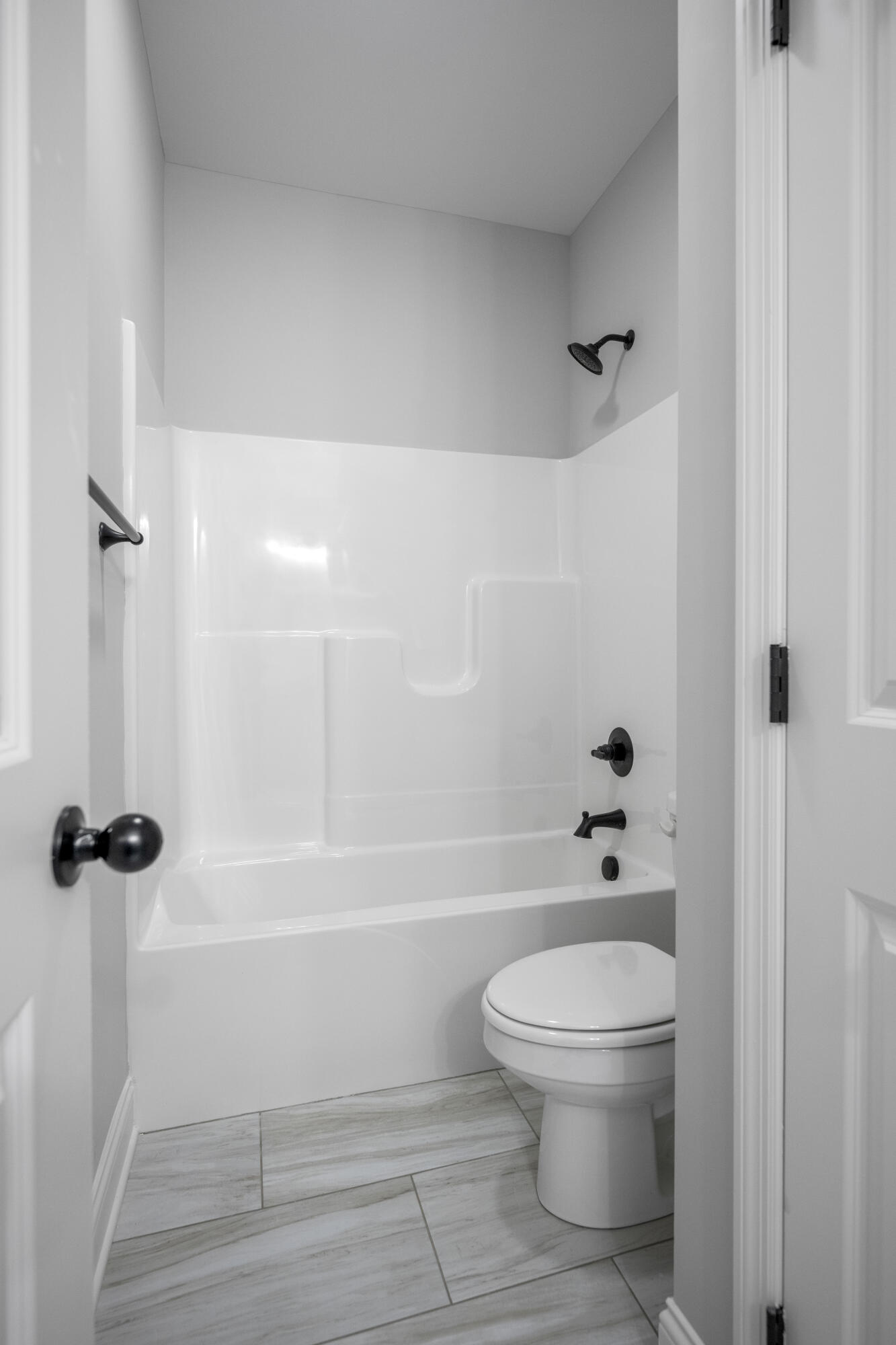 Richmond, Kentucky 40475, United States, 3 Bedrooms Bedrooms, ,2 BathroomsBathrooms,Residential,Pending,51000