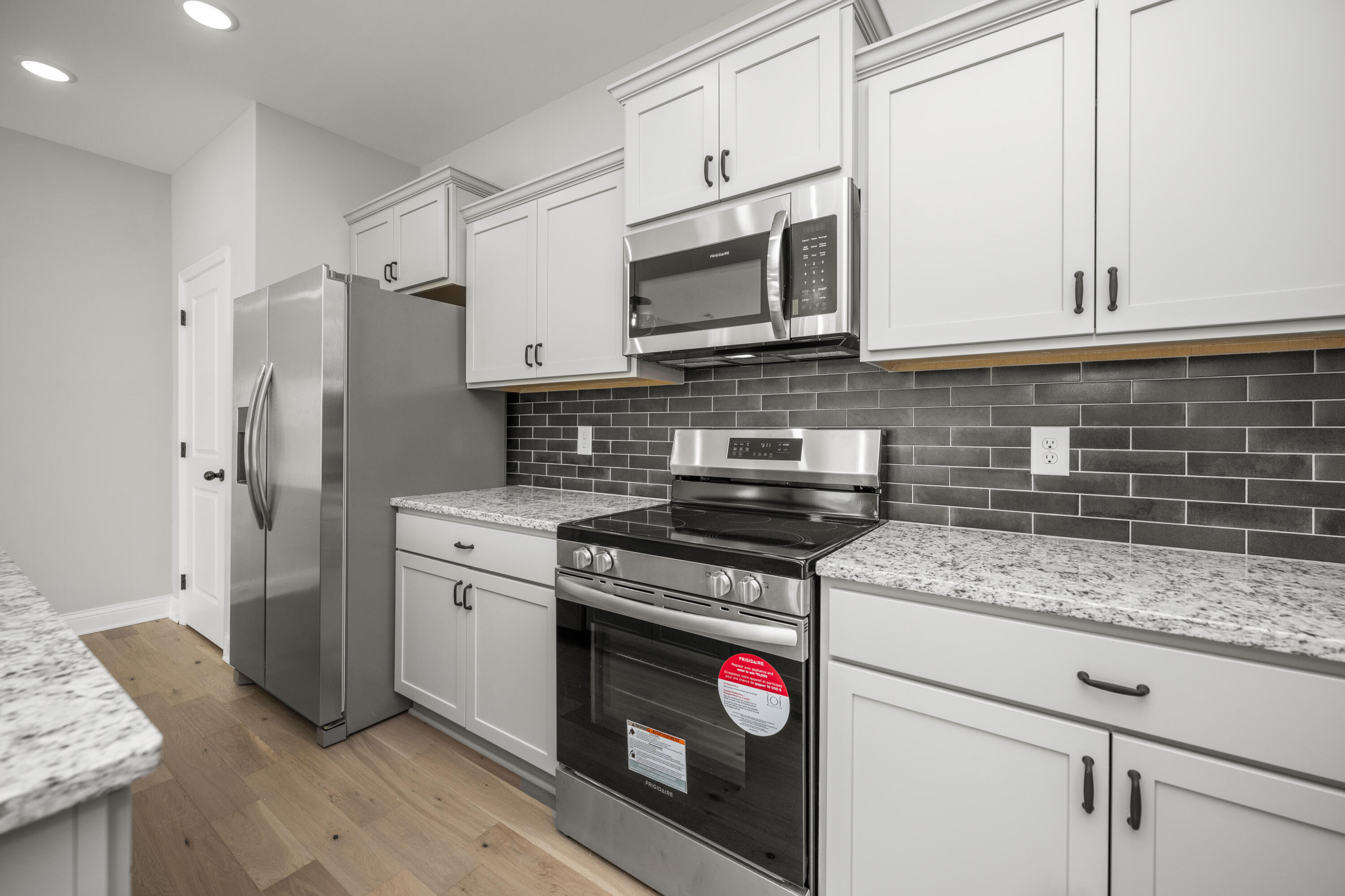 Richmond, Kentucky 40475, United States, 3 Bedrooms Bedrooms, ,2 BathroomsBathrooms,Residential,Pending,51000