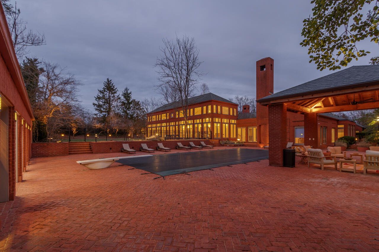 3105 Warrenwood Wynd