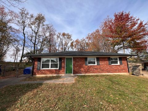 Photo of 1602 Astaire Court, Lexington, KY 40511 (MLS # 25501916)