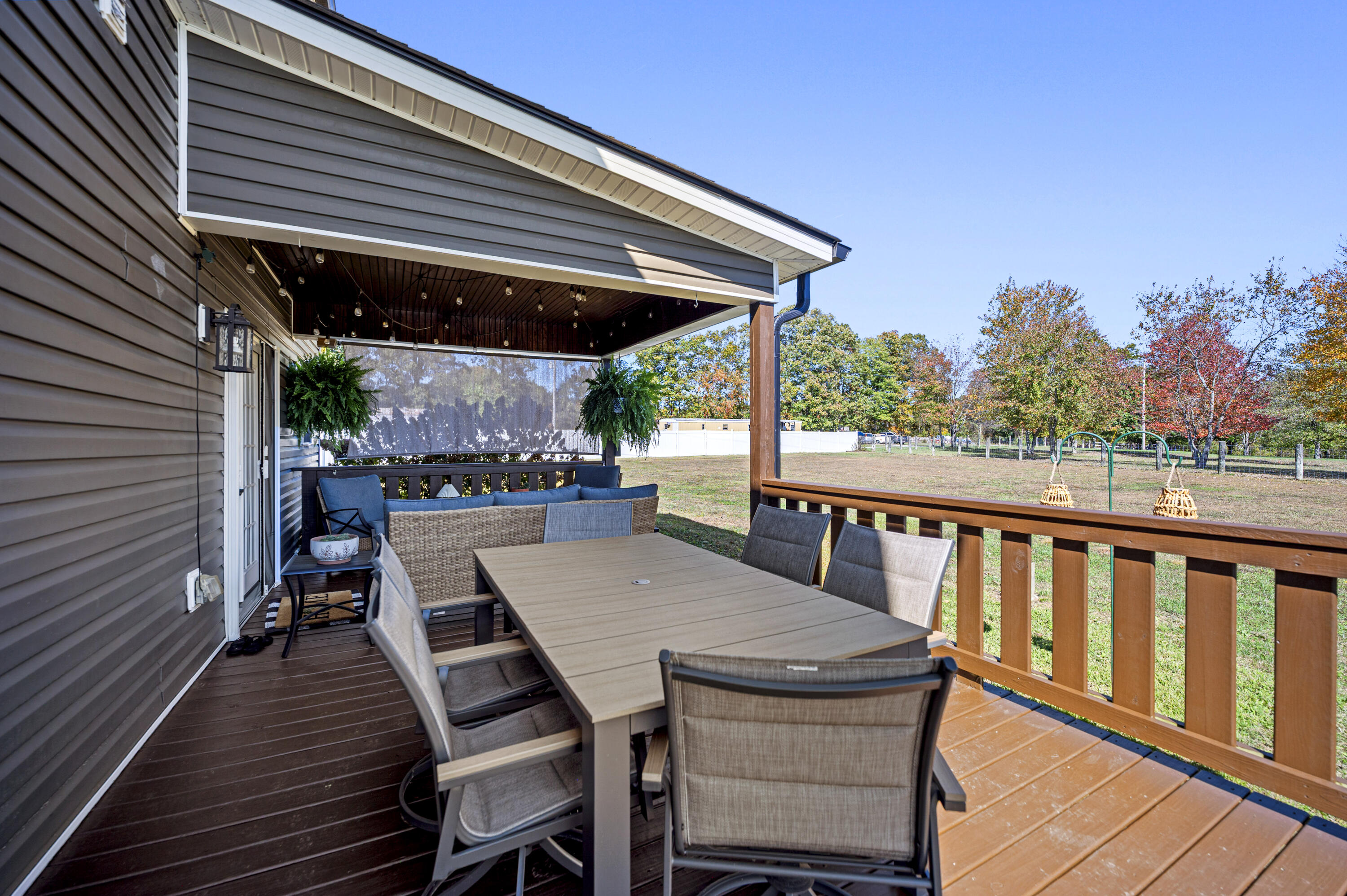 Berea, Kentucky 40403, United States, 4 Bedrooms Bedrooms, ,3 BathroomsBathrooms,Residential,Active,231394