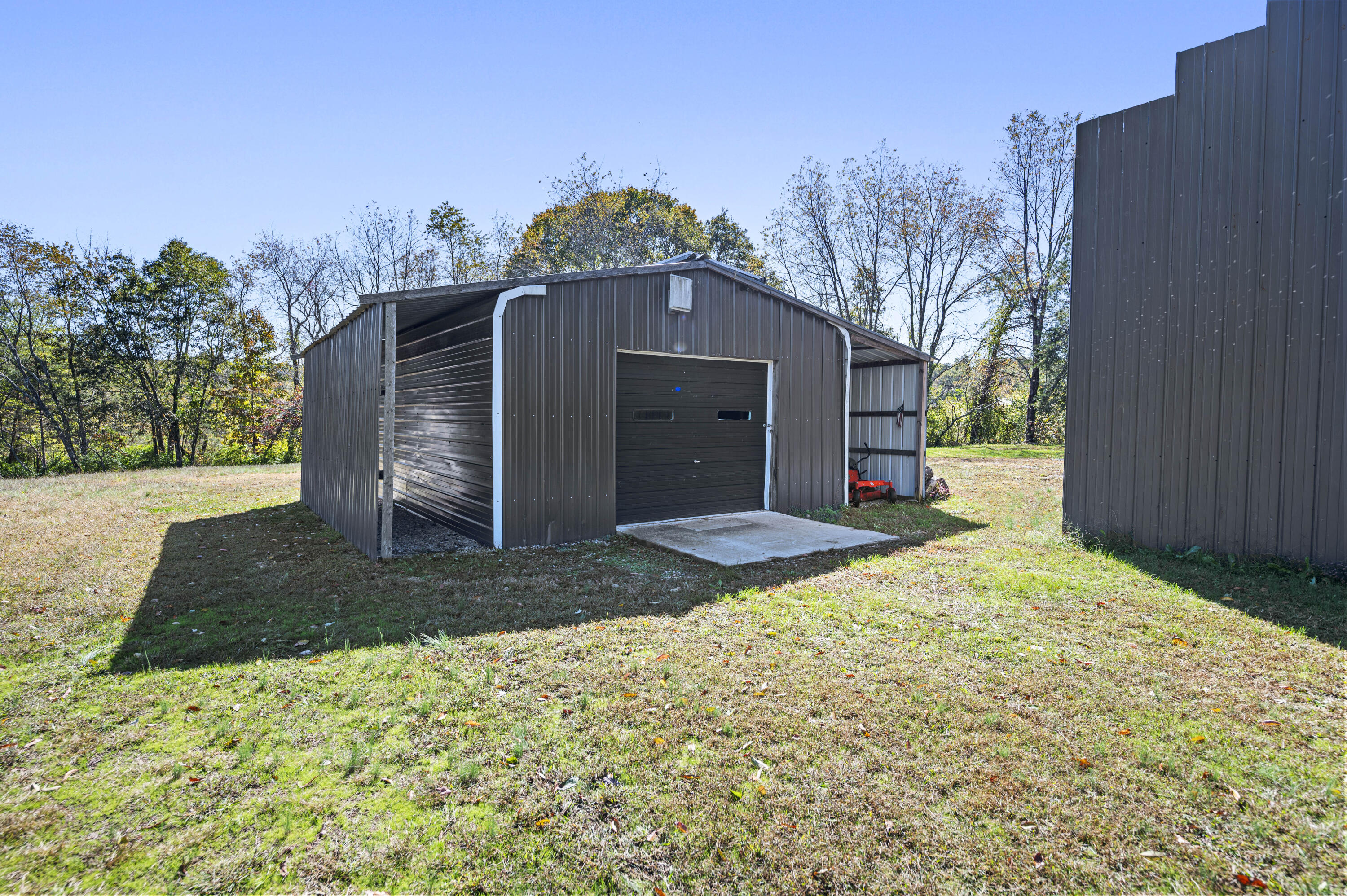 Berea, Kentucky 40403, United States, 4 Bedrooms Bedrooms, ,3 BathroomsBathrooms,Residential,Active,231394