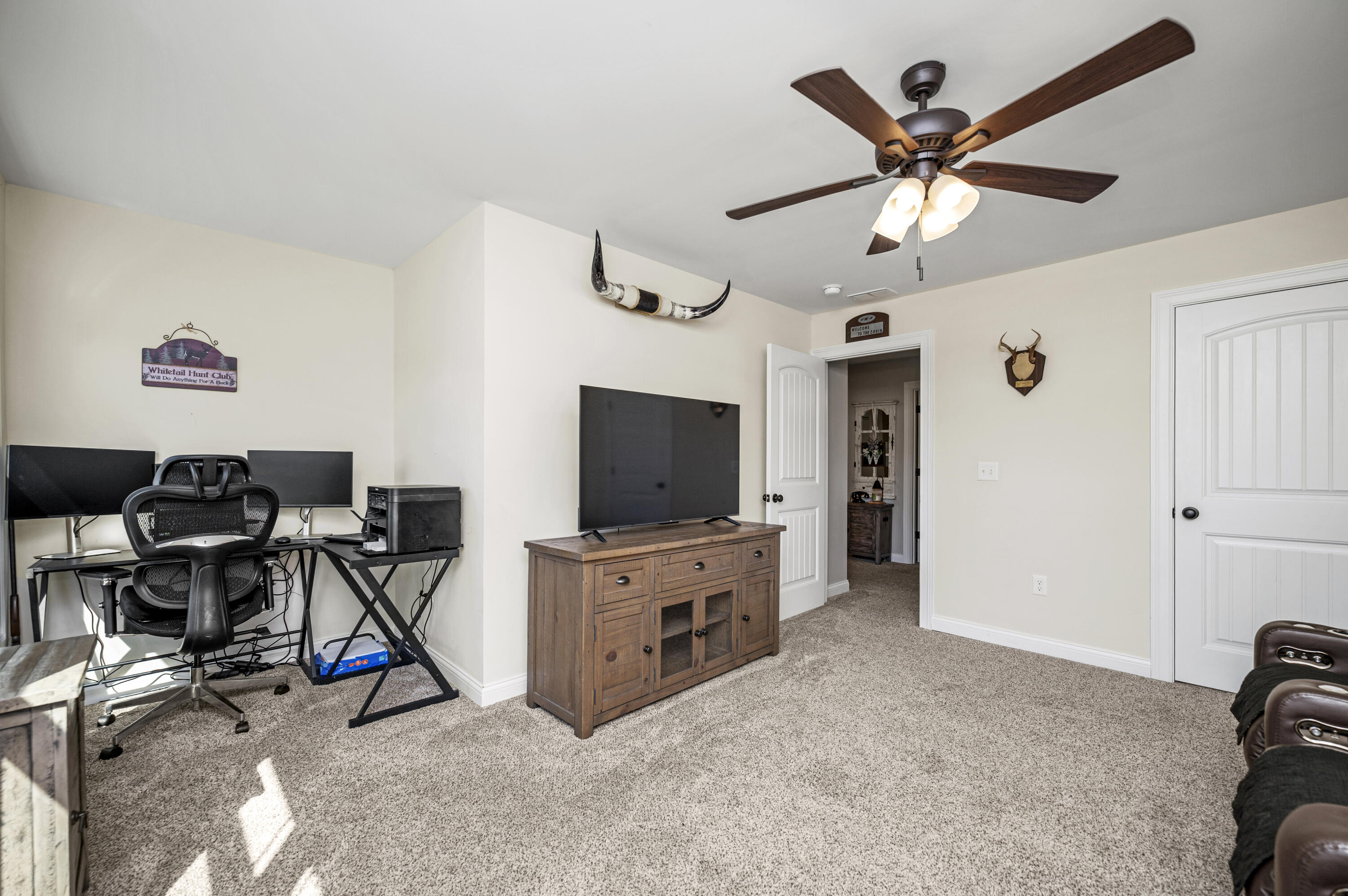 Berea, Kentucky 40403, United States, 4 Bedrooms Bedrooms, ,3 BathroomsBathrooms,Residential,Active,231394