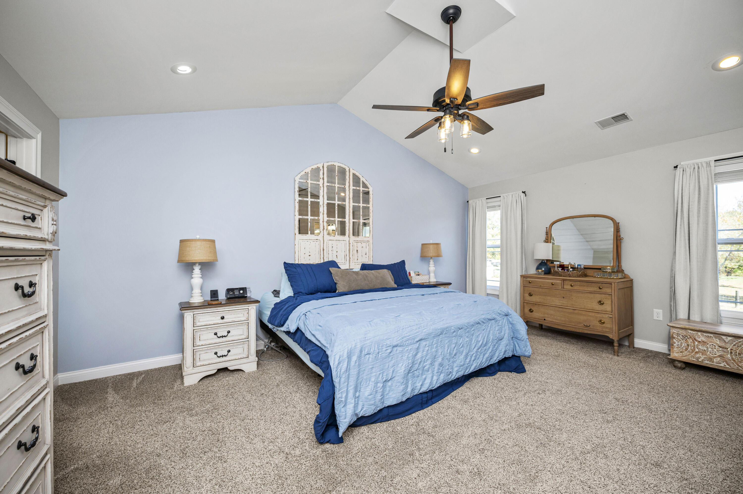 Berea, Kentucky 40403, United States, 4 Bedrooms Bedrooms, ,3 BathroomsBathrooms,Residential,Active,231394