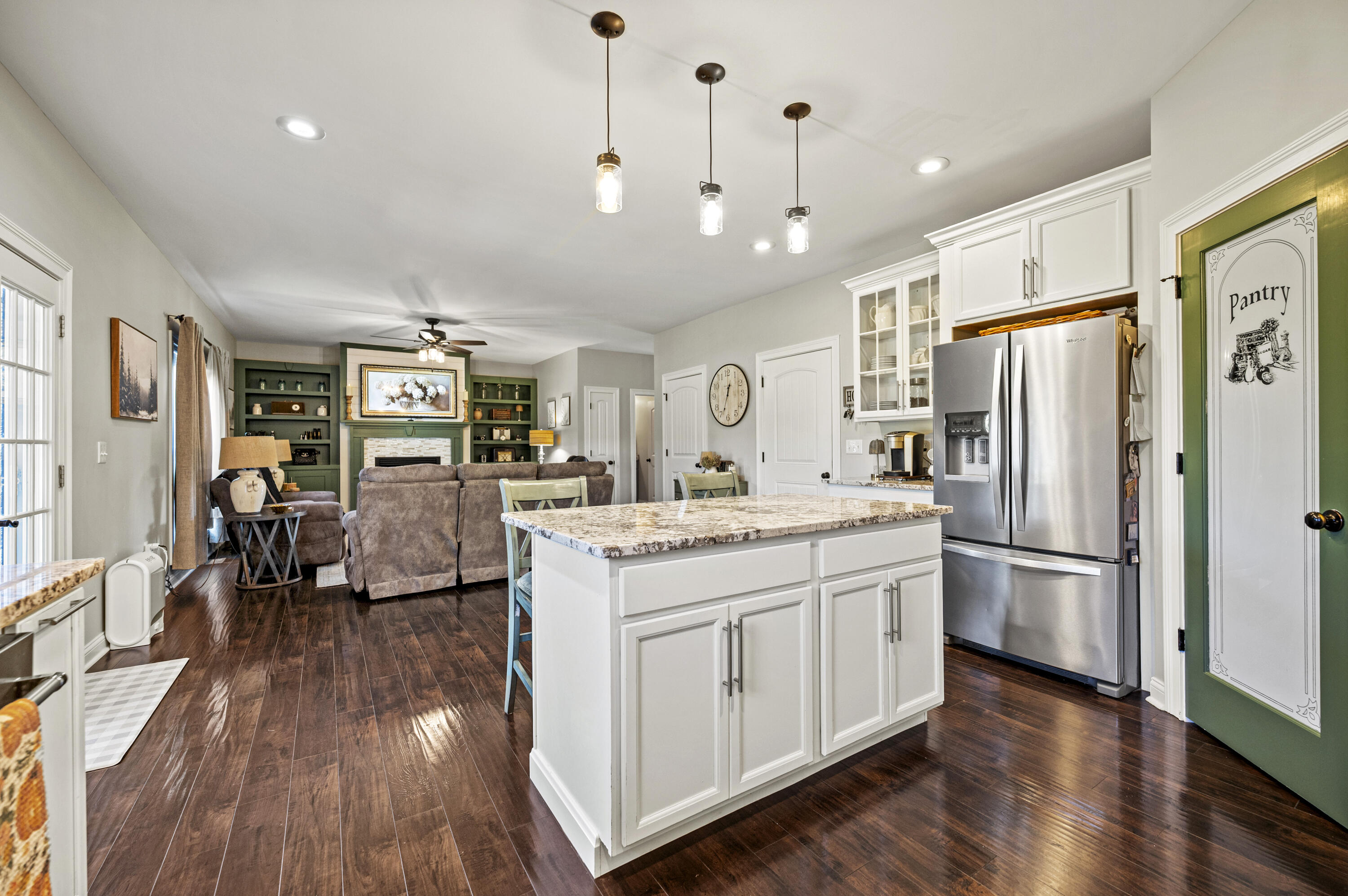 Berea, Kentucky 40403, United States, 4 Bedrooms Bedrooms, ,3 BathroomsBathrooms,Residential,Active,231394