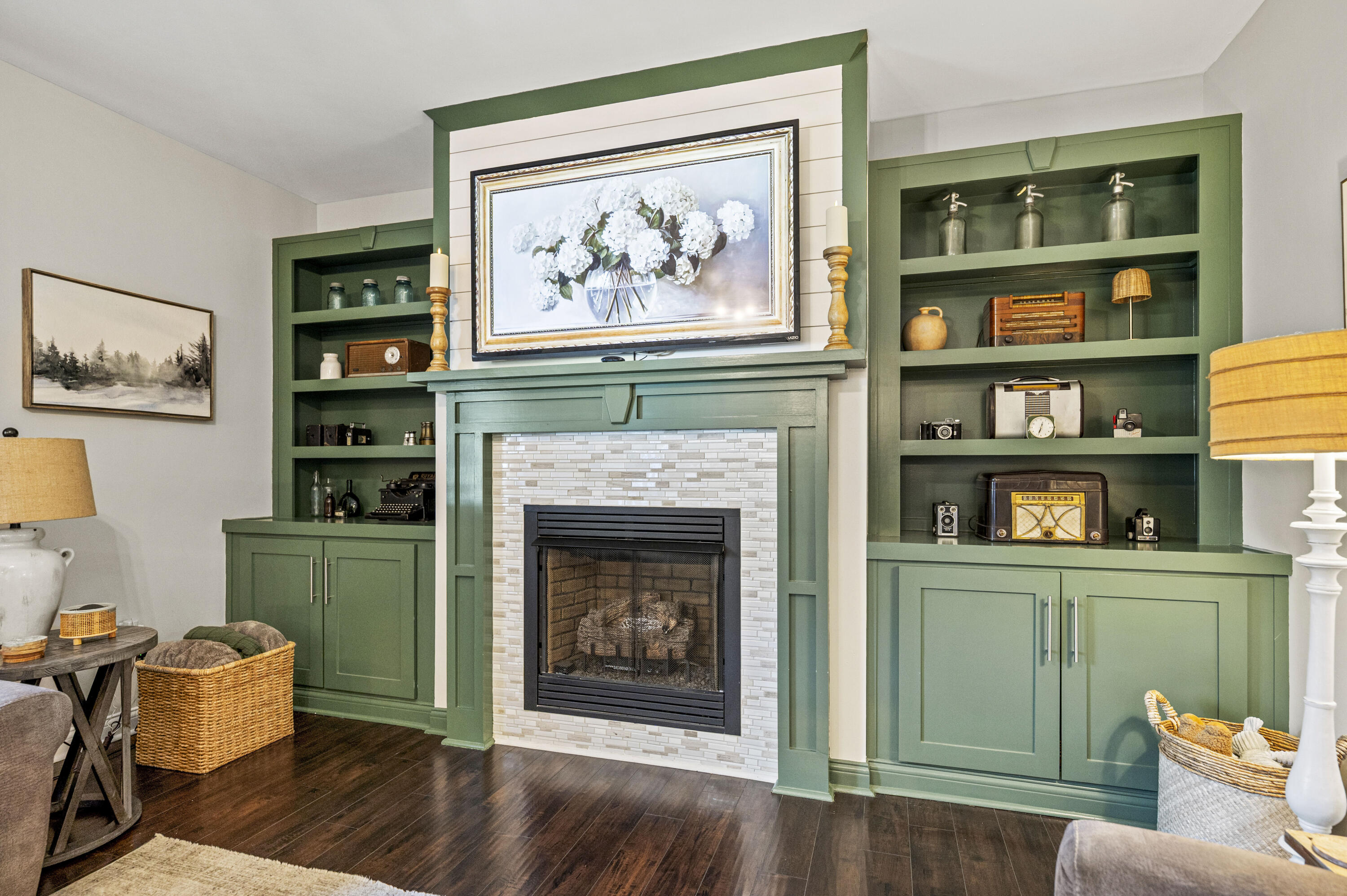 Berea, Kentucky 40403, United States, 4 Bedrooms Bedrooms, ,3 BathroomsBathrooms,Residential,Active,231394