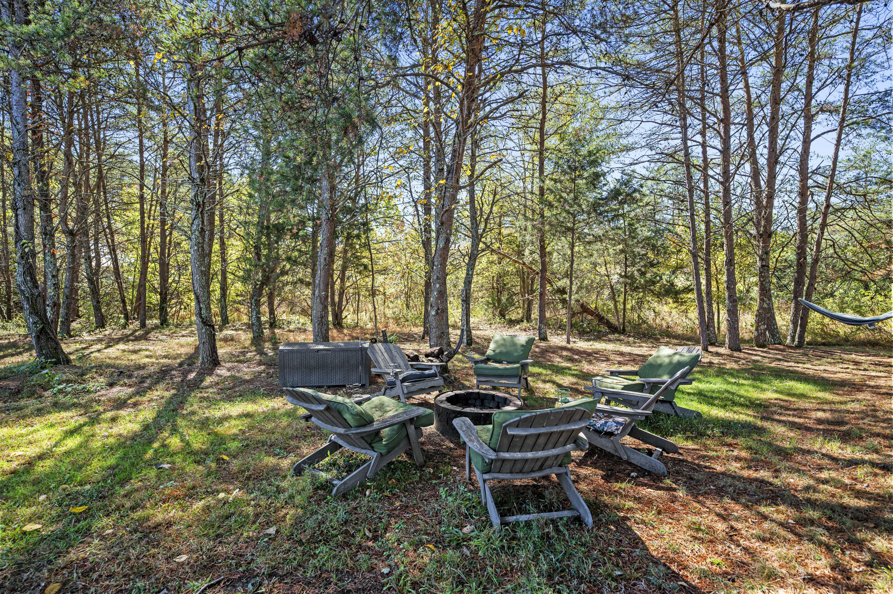 Berea, Kentucky 40403, United States, 4 Bedrooms Bedrooms, ,3 BathroomsBathrooms,Residential,Active,231394