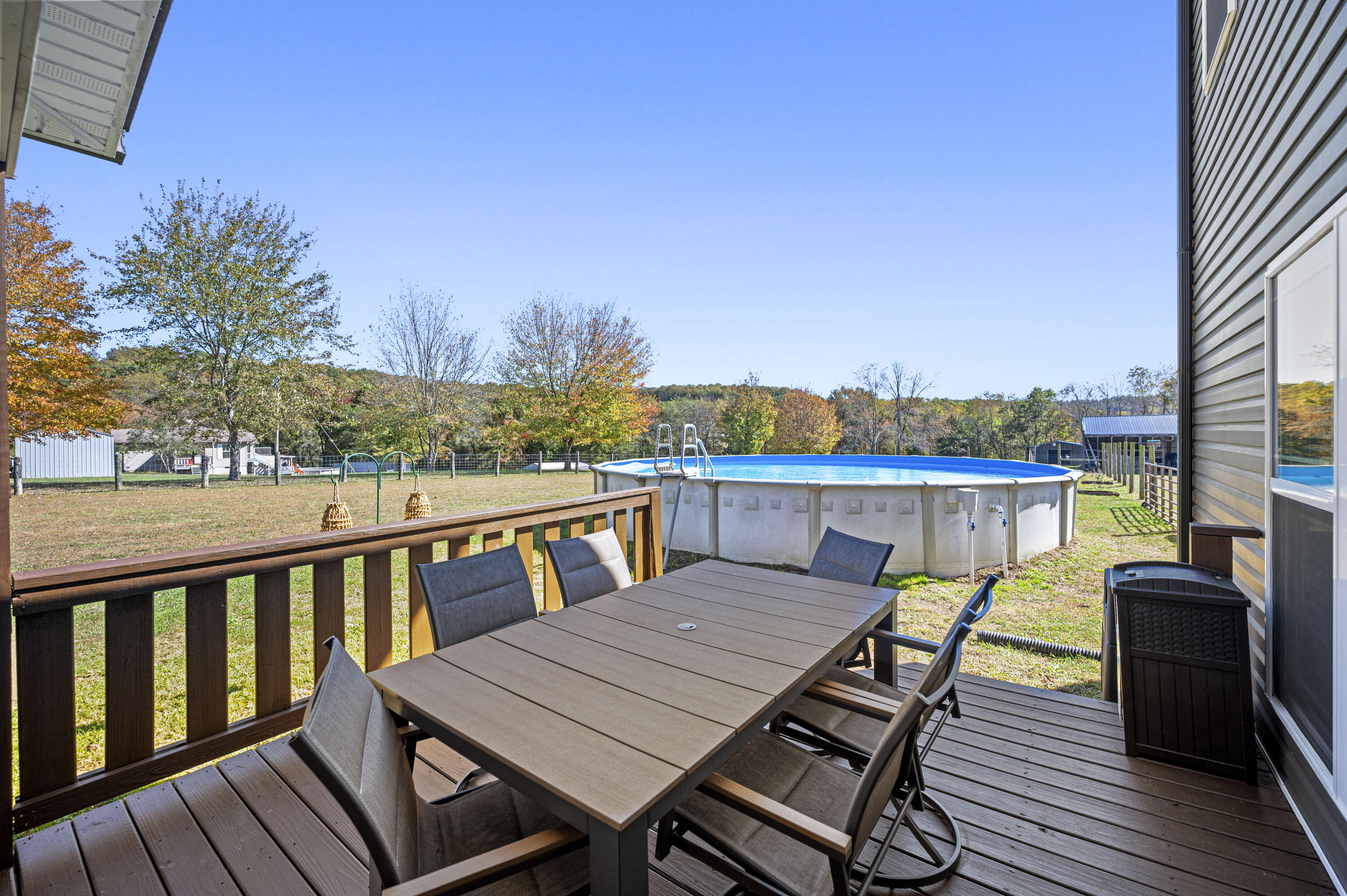 Berea, Kentucky 40403, United States, 4 Bedrooms Bedrooms, ,3 BathroomsBathrooms,Residential,Active,231394