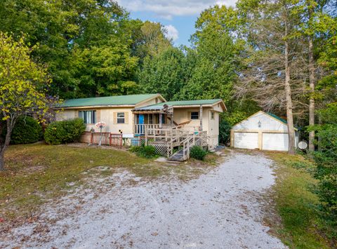 Photo of 708 Muddy Branch Road, Pine Knot, KY 42635 (MLS # 25503499)