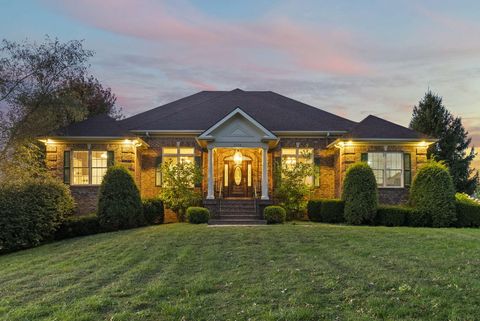 Photo of 2018 Powhatan Trail, Richmond, KY 40475 (MLS # 25504314)