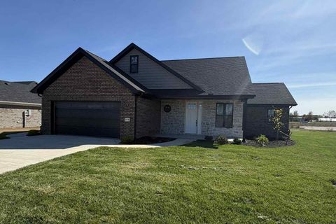 Photo of 819 Mohawk Drive, Richmond, KY 40475 (MLS # 25504566)