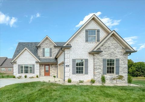 Photo of 530 Breezewood Circle, Richmond, KY 40475 (MLS # 25017927)